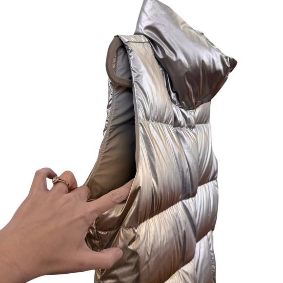 Athleta Silver Downtown Metallic Down Puffer Vest Silver Size M - Picture 5 of 13